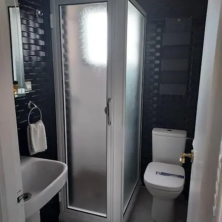 Con Piscina En Апартаменты *