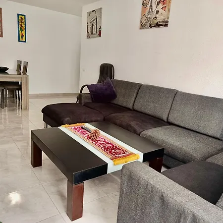 Con Piscina En Адехе