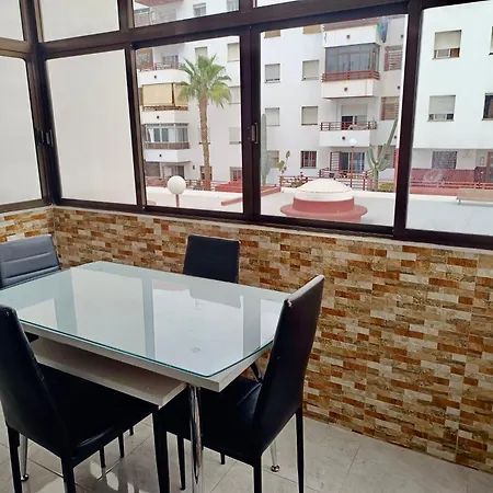 Con Piscina En Apartament *