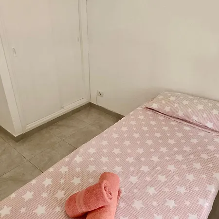 Con Piscina En Апартаменты