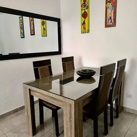 Apartamento Con Piscina En Costa Adeje (Tenerife)