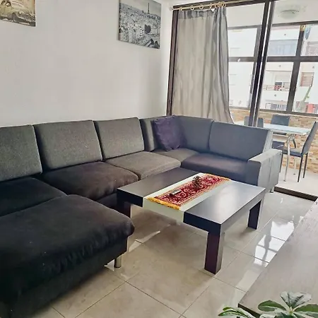 Con Piscina En * Адехе