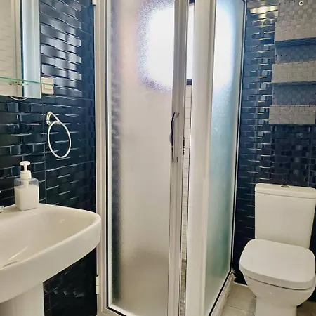 Con Piscina En Apartament