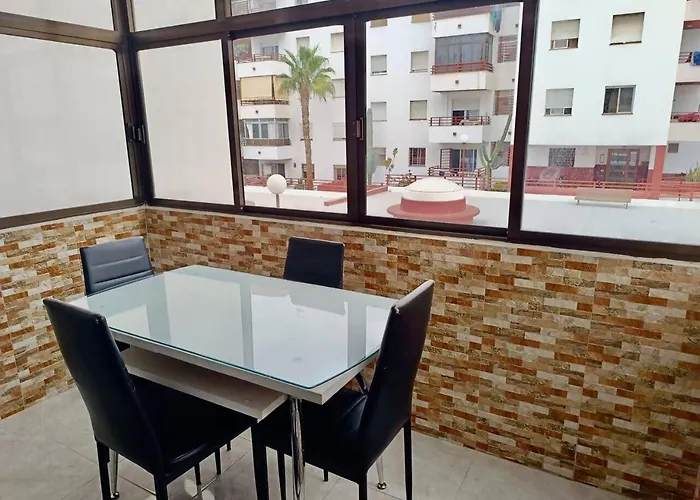 Con Piscina En * 아데제