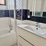 Con Piscina En * Адехе