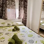 Con Piscina En Адехе